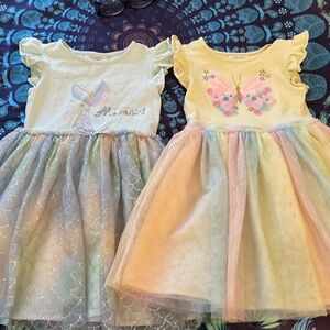 👧🏻👧🏻Two , girls 3-4 yrs old dresses